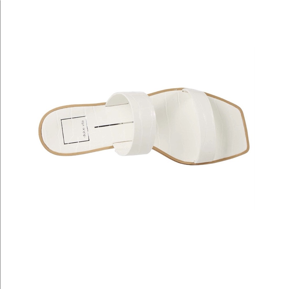NWB, Dolce Vita, Vita’Lyla White croco Sandals